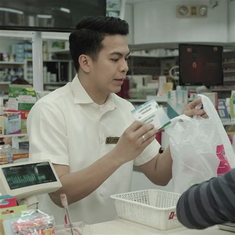 Mercury Drug (Molito 3 .